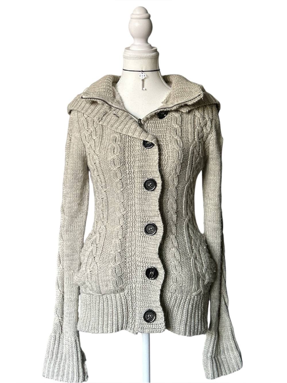 Y2K Coquette “Ci Sono” Basic Beige Chunky Cable Knit Zip-up Sweater with Hood